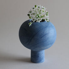 Load image into Gallery viewer, Globe Mini Bud Vase
