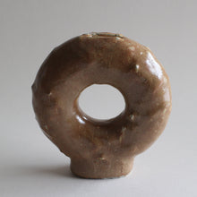 Load image into Gallery viewer, Caramel Doughnut Vase
